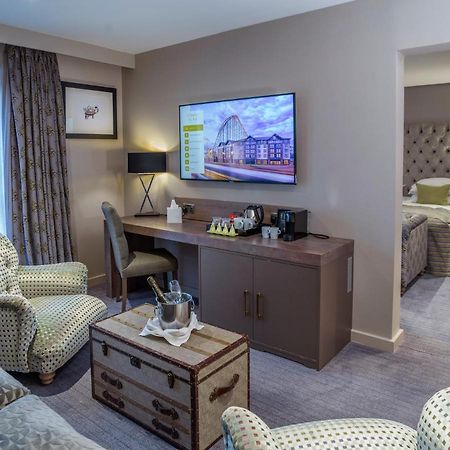 Boulevard Hotel Μπλάκπουλ Εξωτερικό φωτογραφία A suite at the hotel