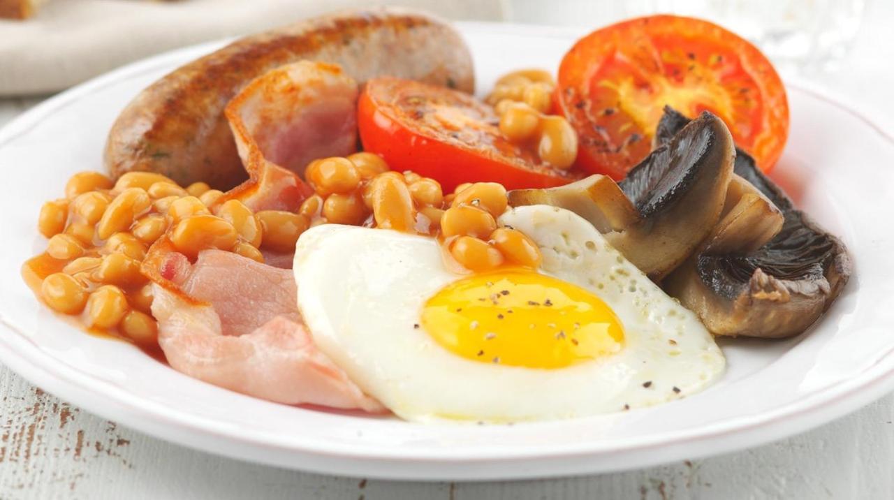 Boulevard Hotel Μπλάκπουλ Εξωτερικό φωτογραφία English breakfast
